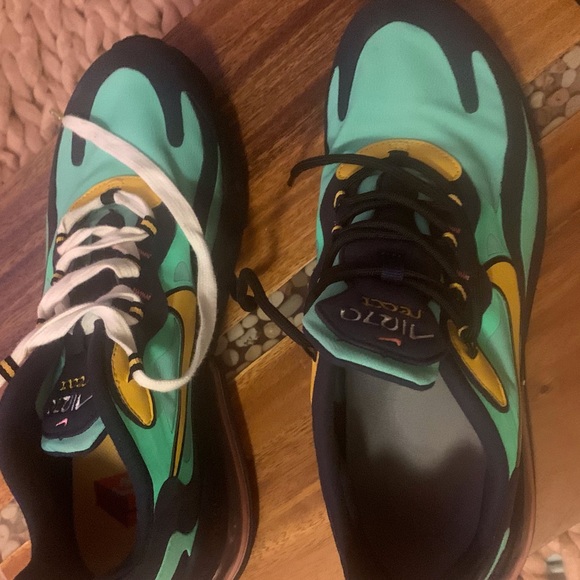 NiKE AiR MAX REACT 270 ‘Pop Art’ - Picture 3 of 8